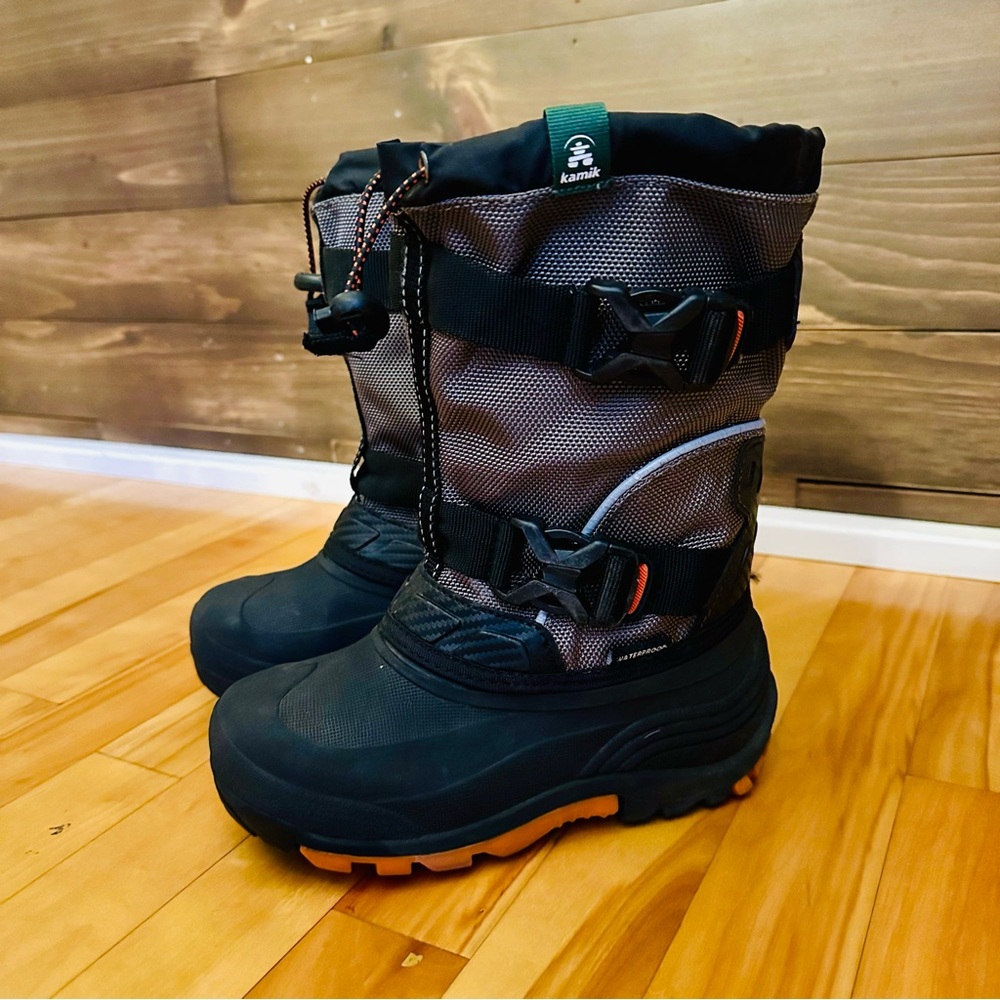 EUC Kids Kamik Snow Boots - Waterproof, Insulated (Size 2) - Picture 2 of 8